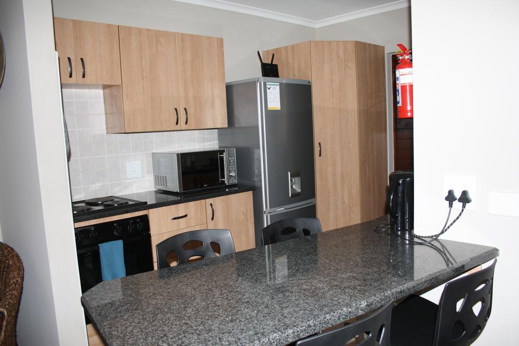African Eagle Apartments Witfield Exterior photo
